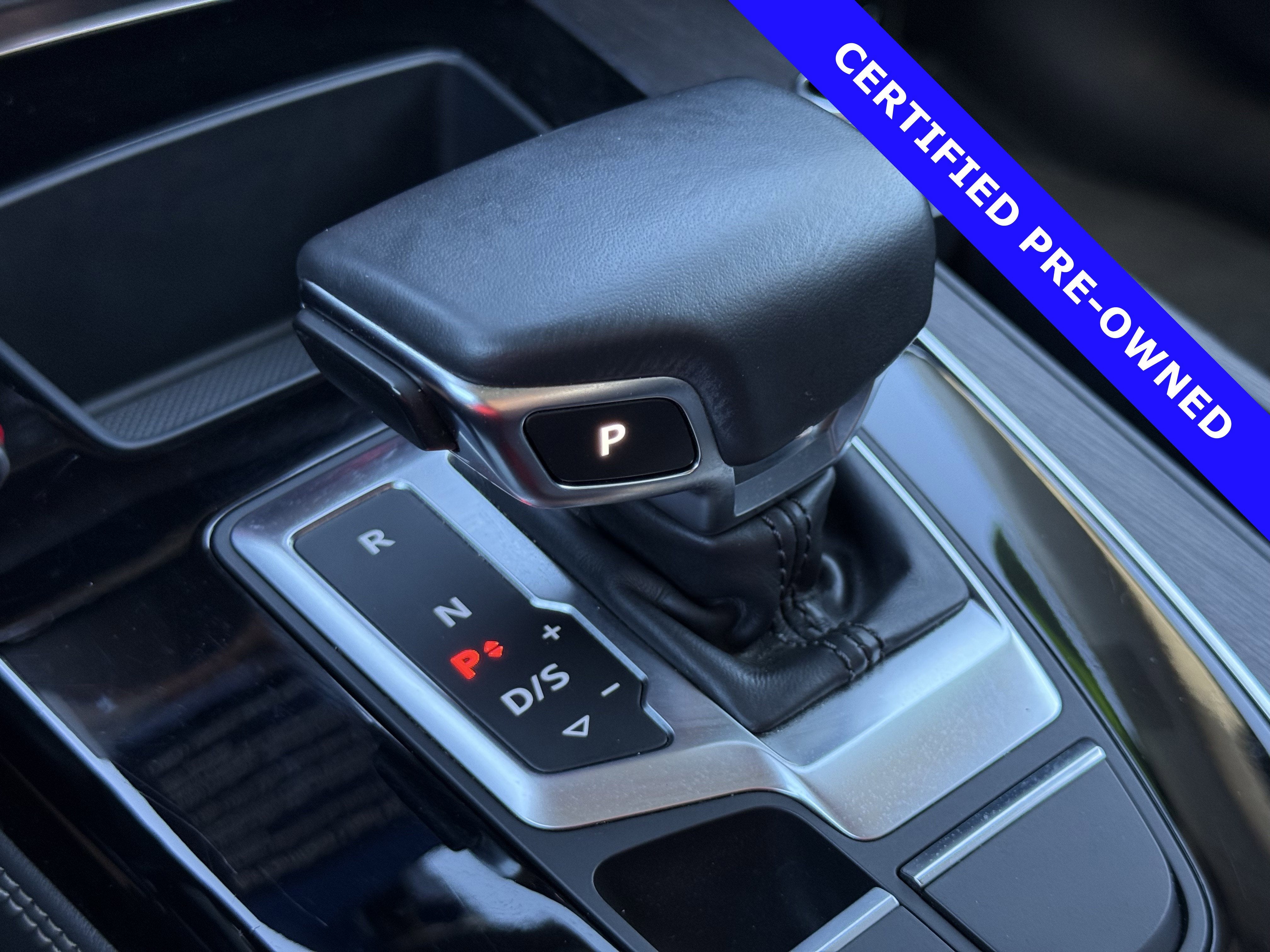 2022 Audi Q5 45 S line quattro Premium