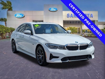 2022 BMW 3 Series 330e