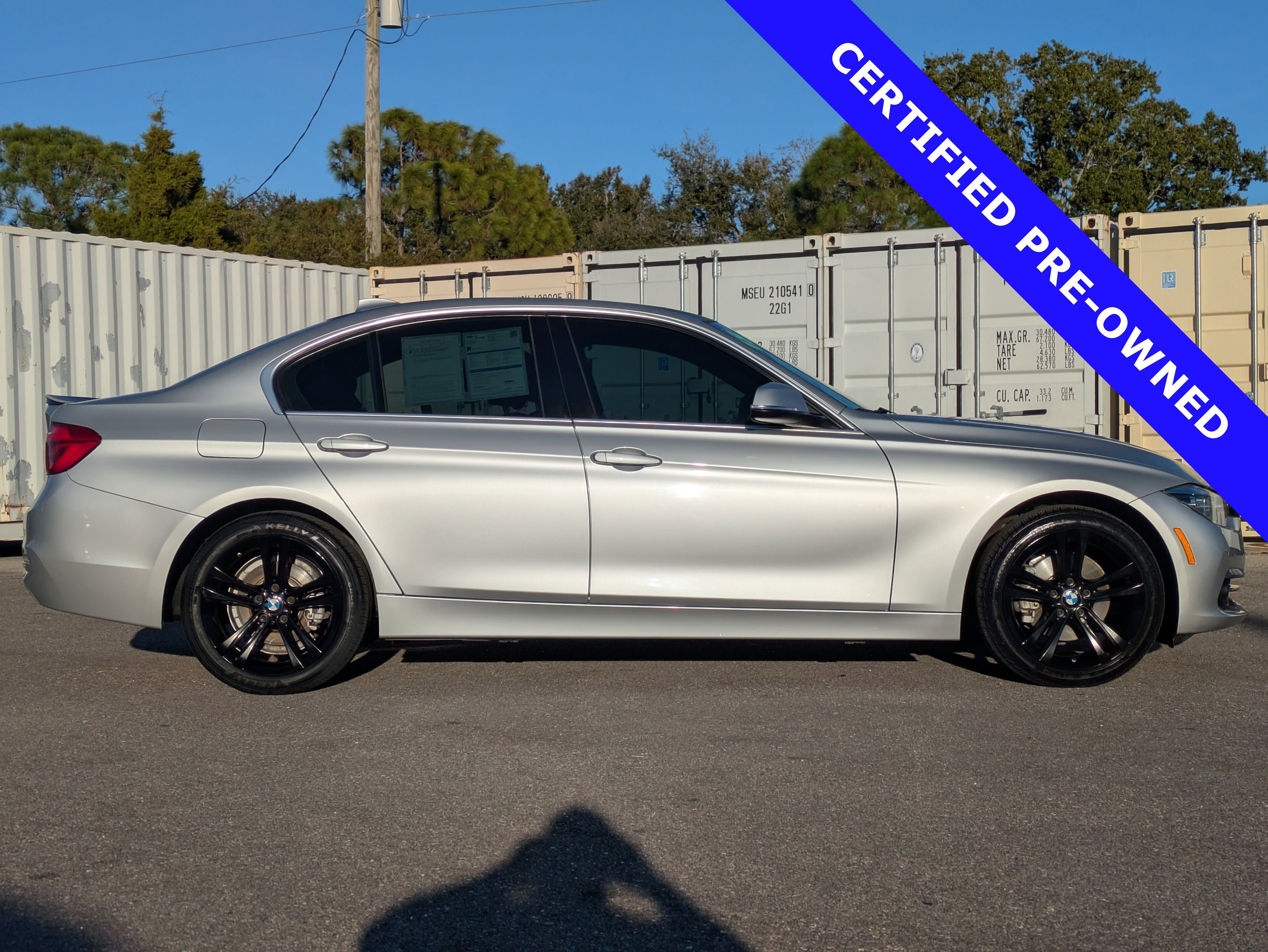 2018 BMW 3 Series 330i xDrive