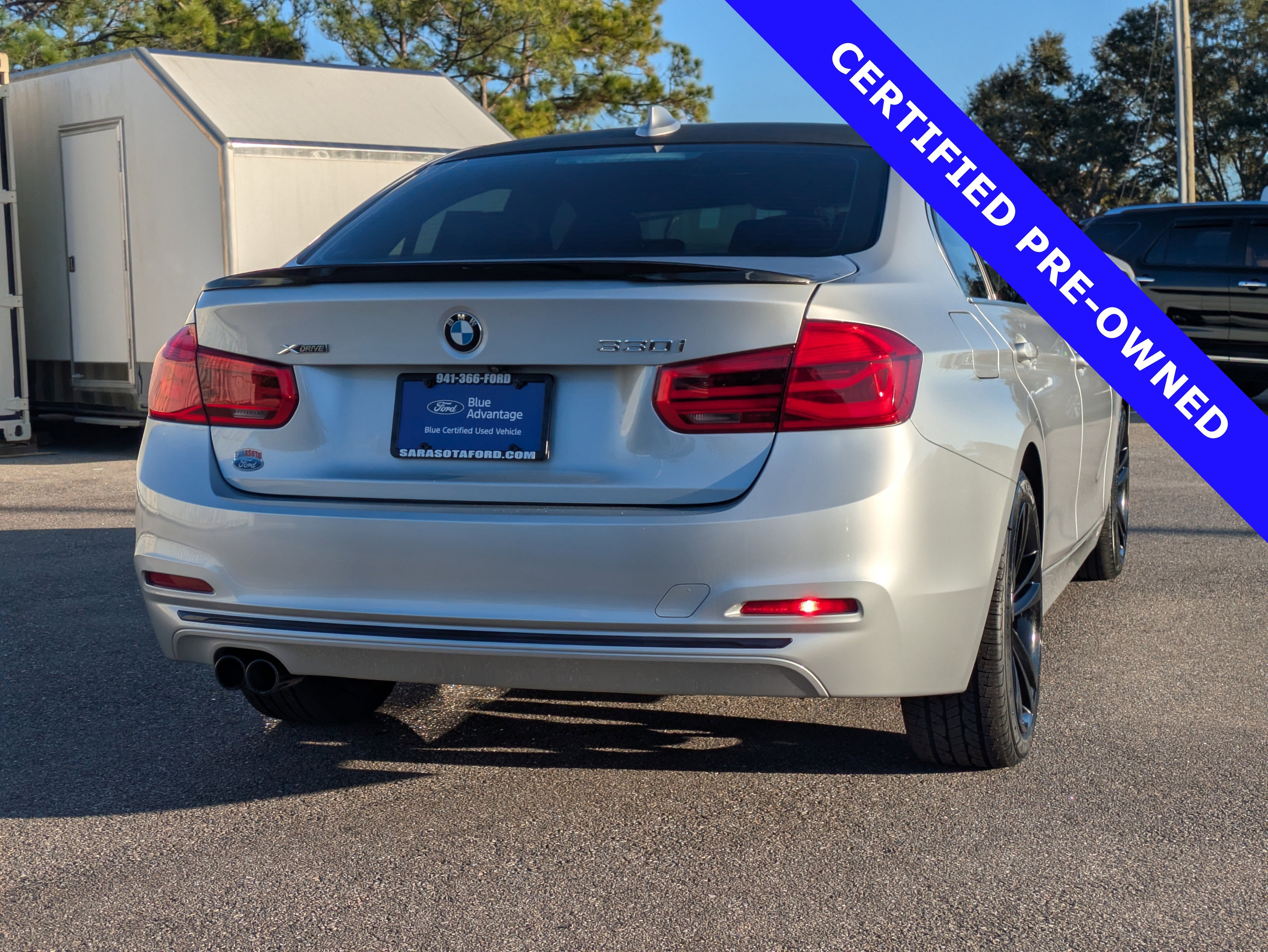 2018 BMW 3 Series 330i xDrive