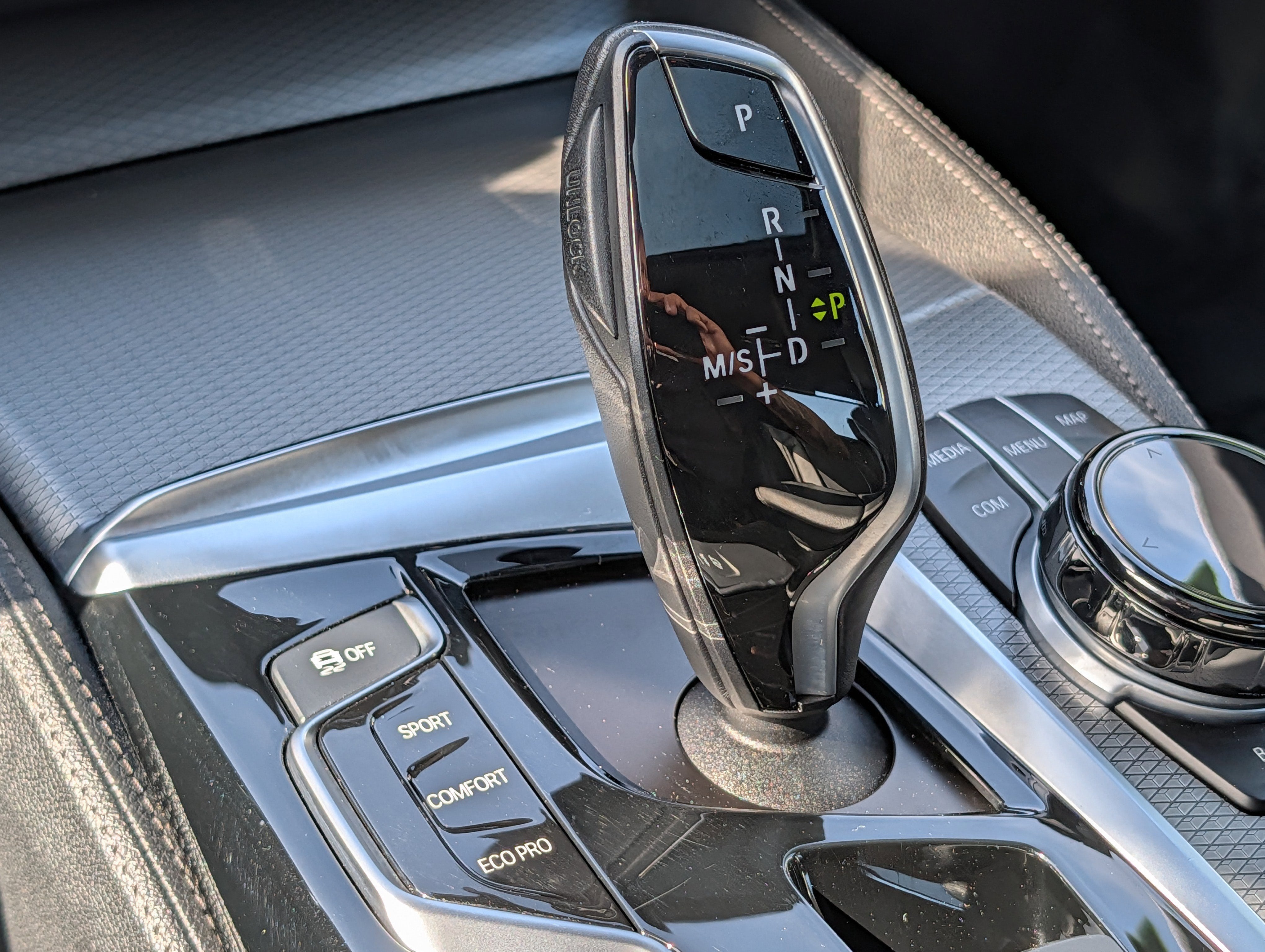 2017 BMW 5 Series 530i