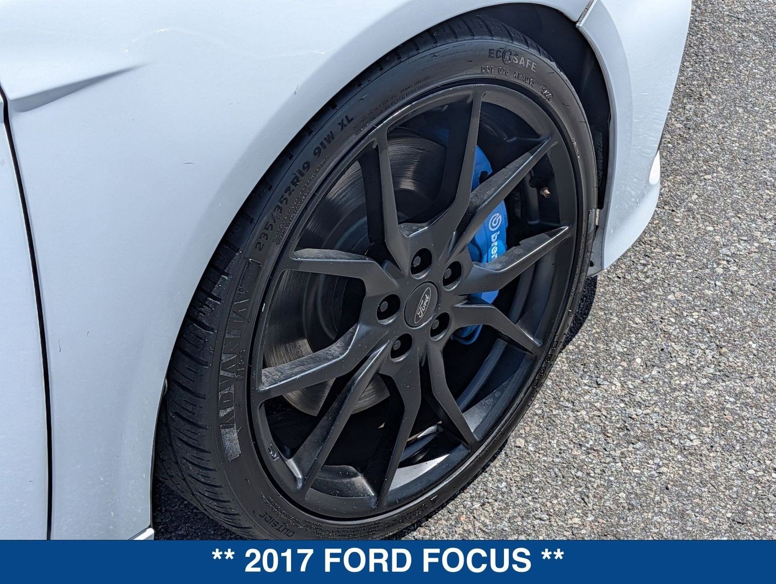 2017 Ford Focus RS Base