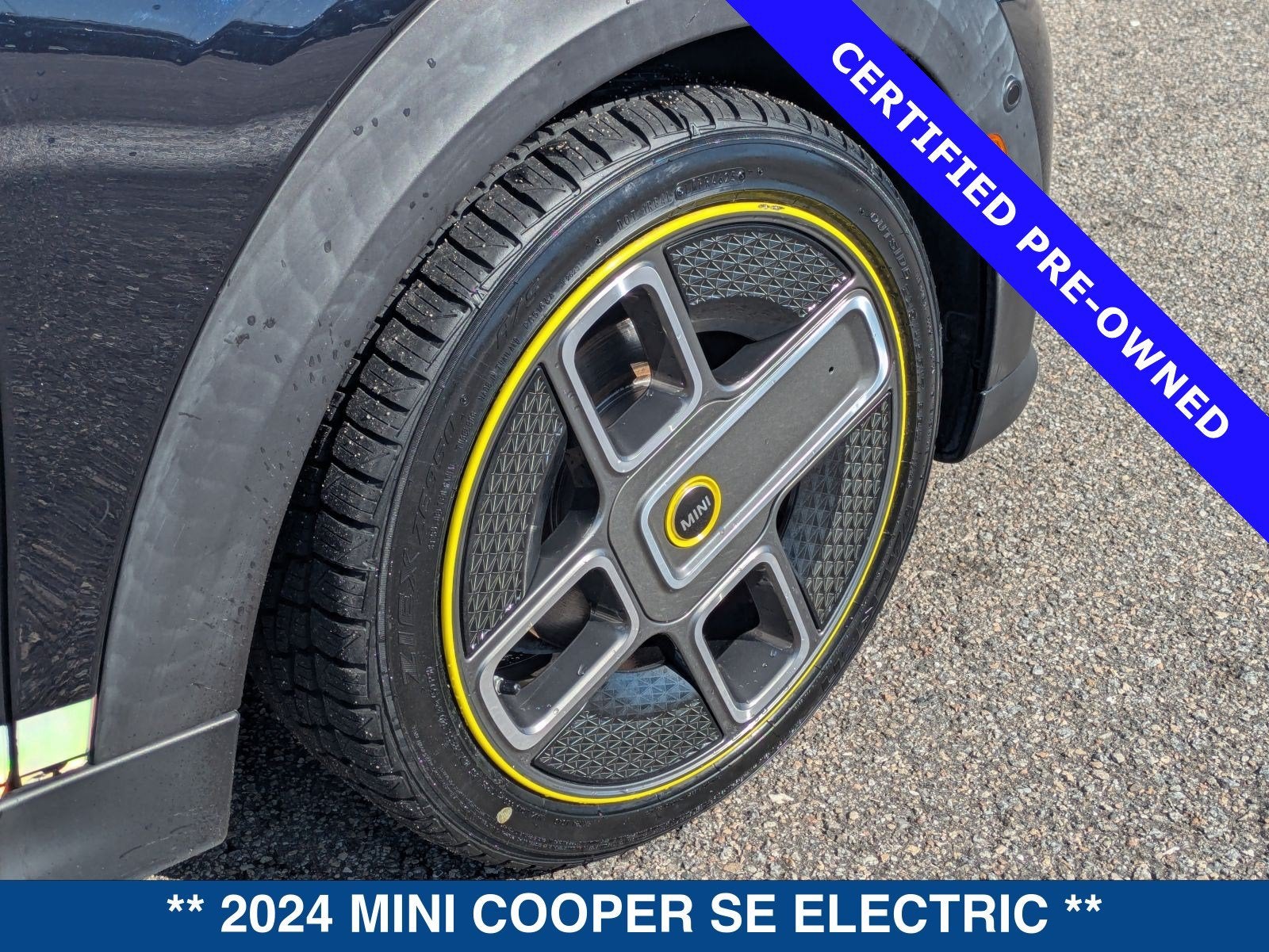 2024 MINI Hardtop Cooper SE