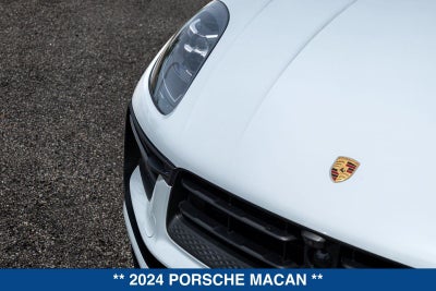 2024 Porsche Macan Base