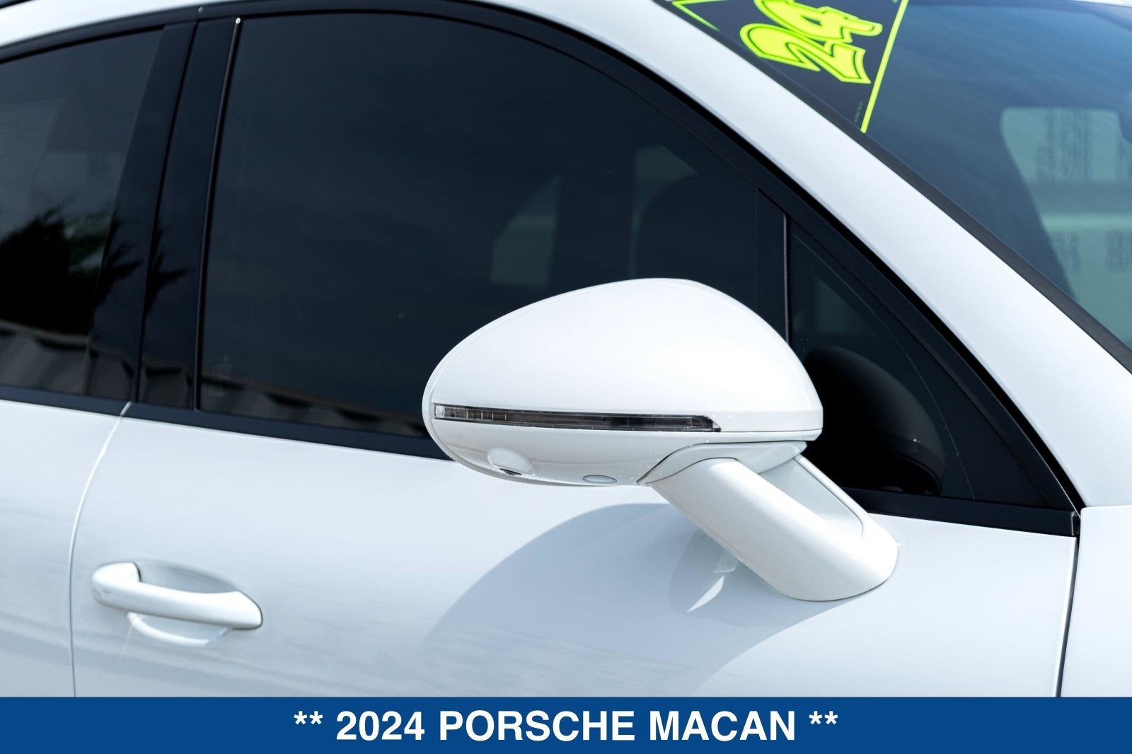 2024 Porsche Macan Base