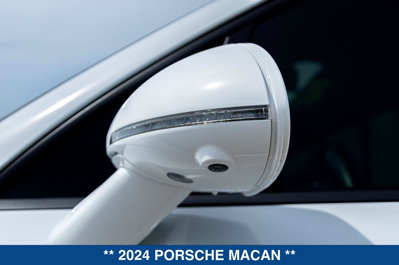 2024 Porsche Macan Base