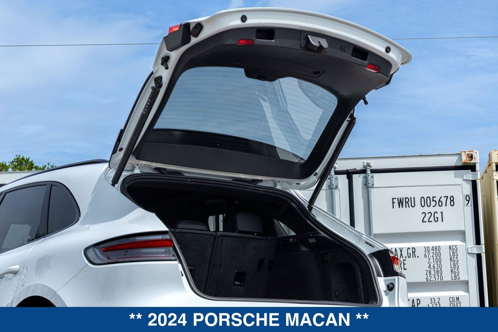 2024 Porsche Macan Base