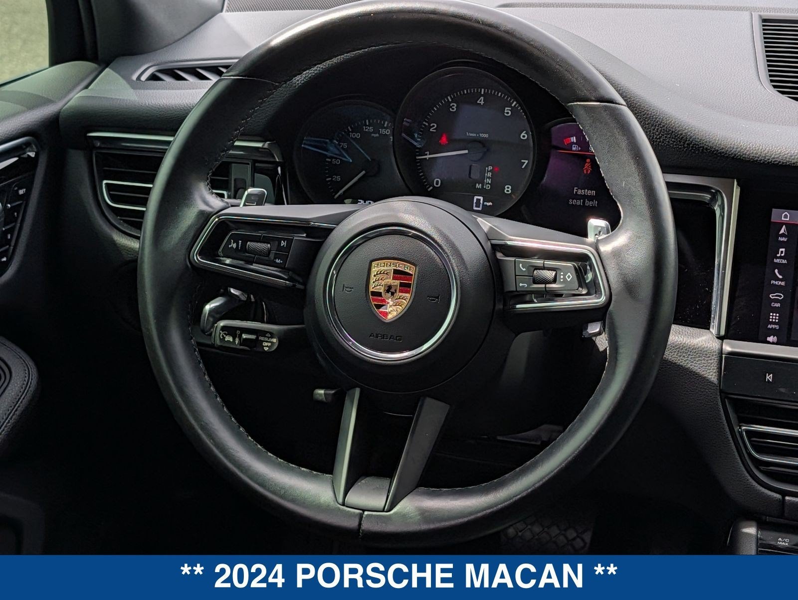 2024 Porsche Macan Base
