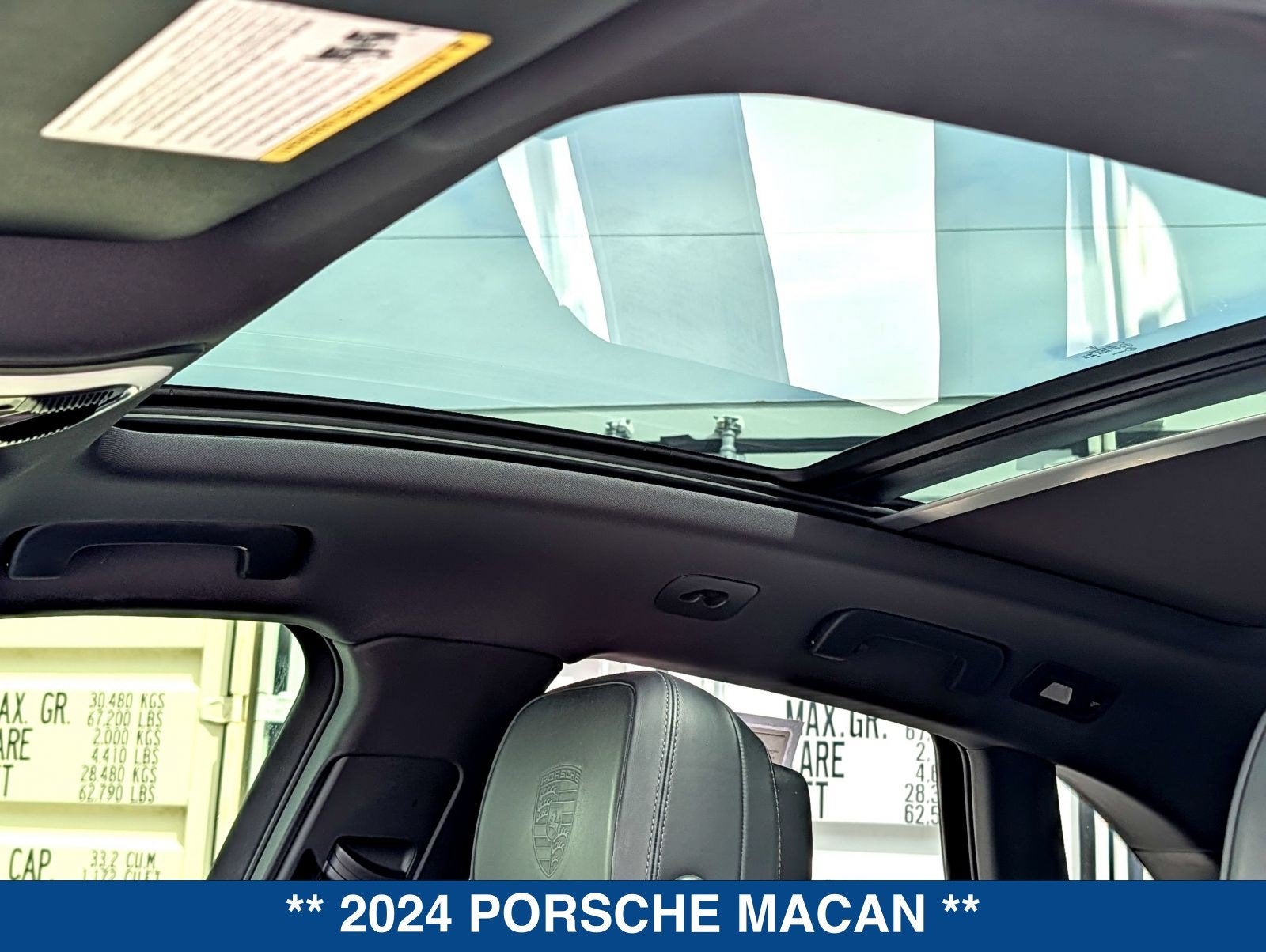 2024 Porsche Macan Base