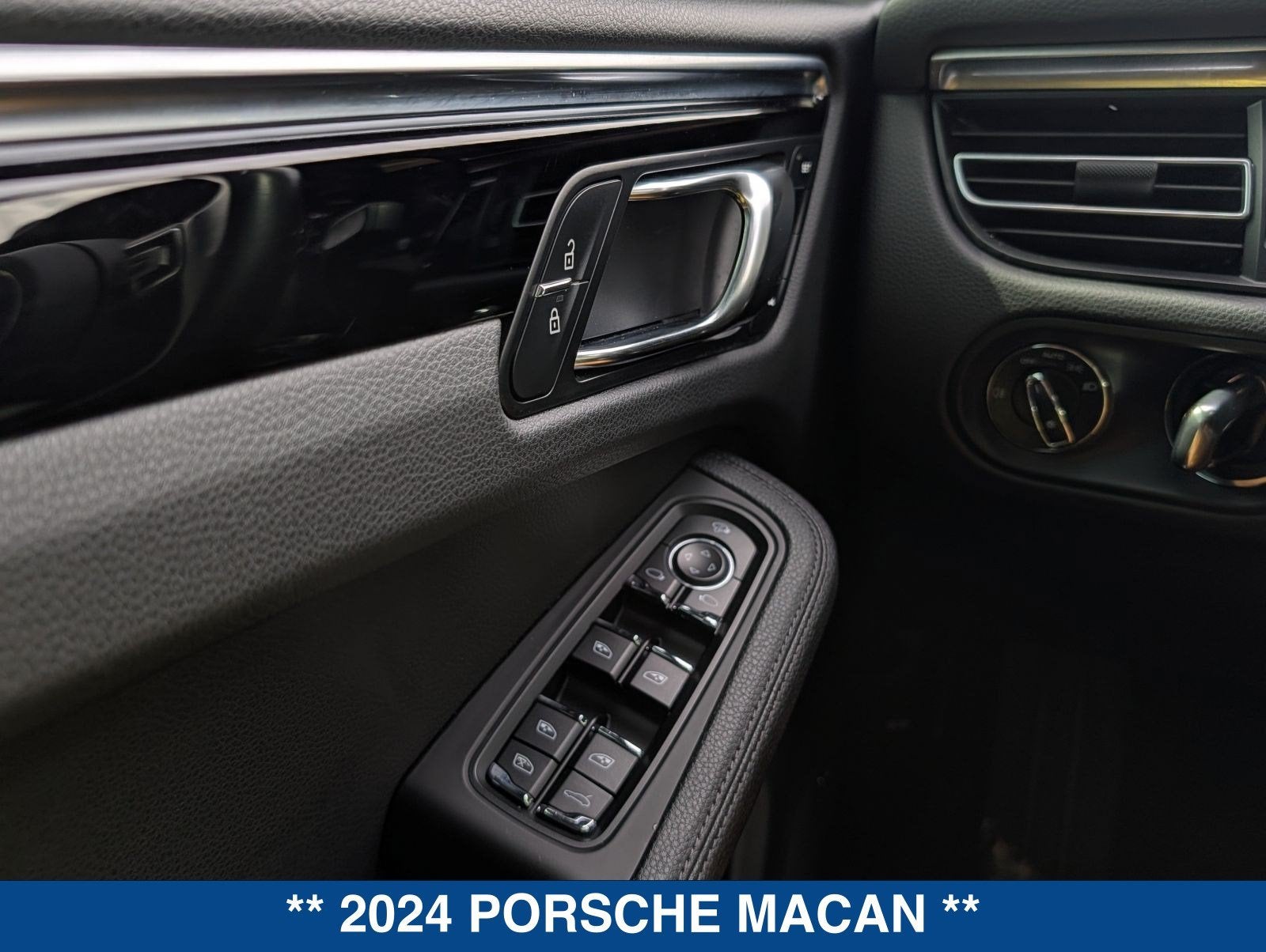 2024 Porsche Macan Base
