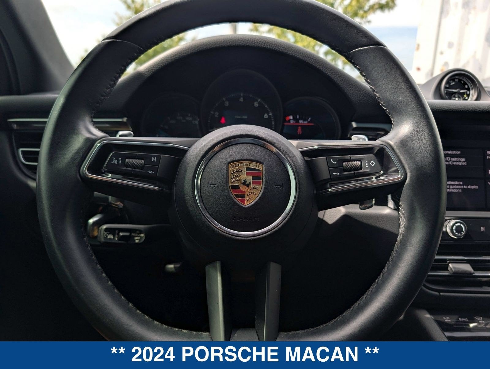 2024 Porsche Macan Base