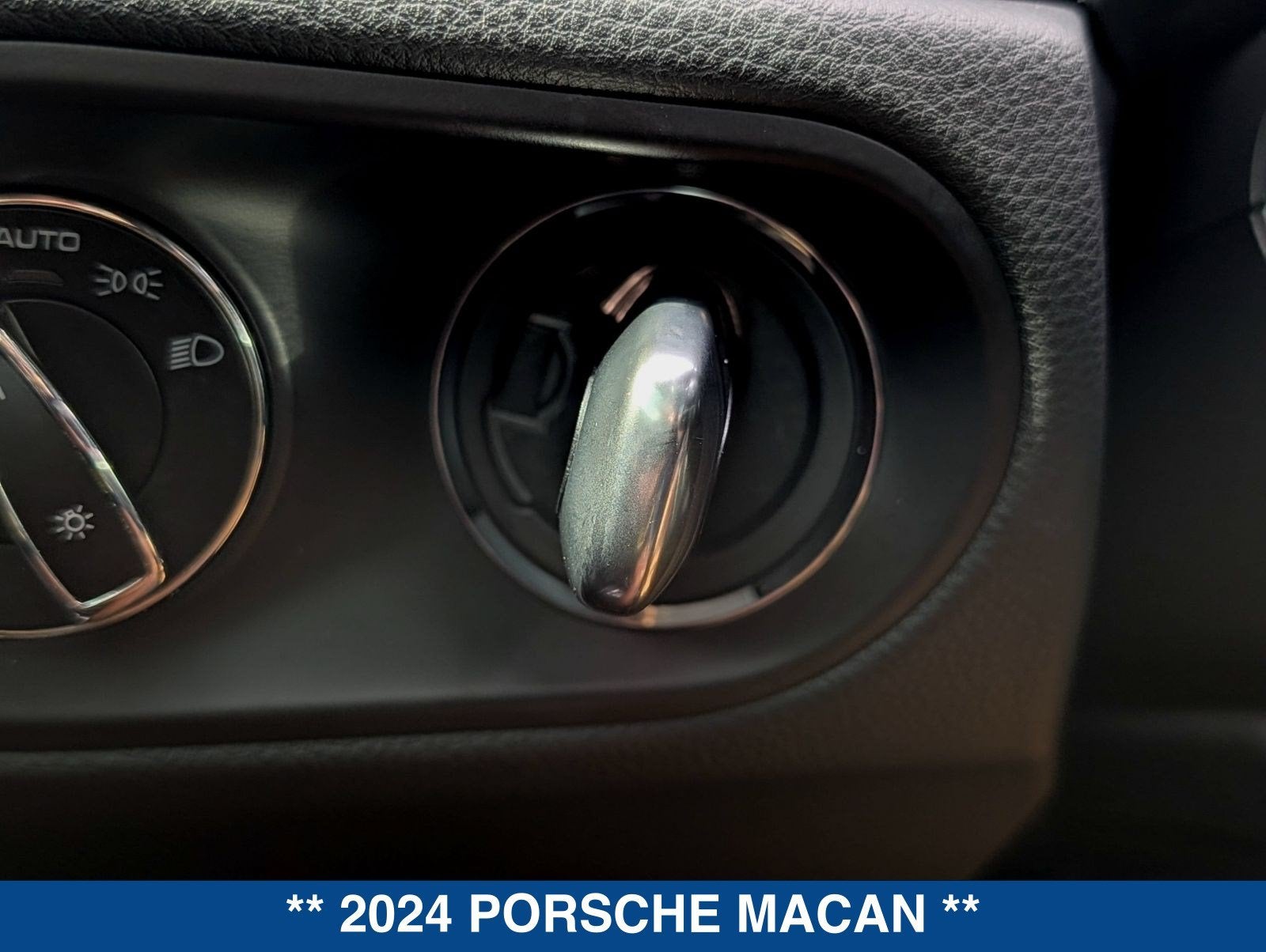 2024 Porsche Macan Base