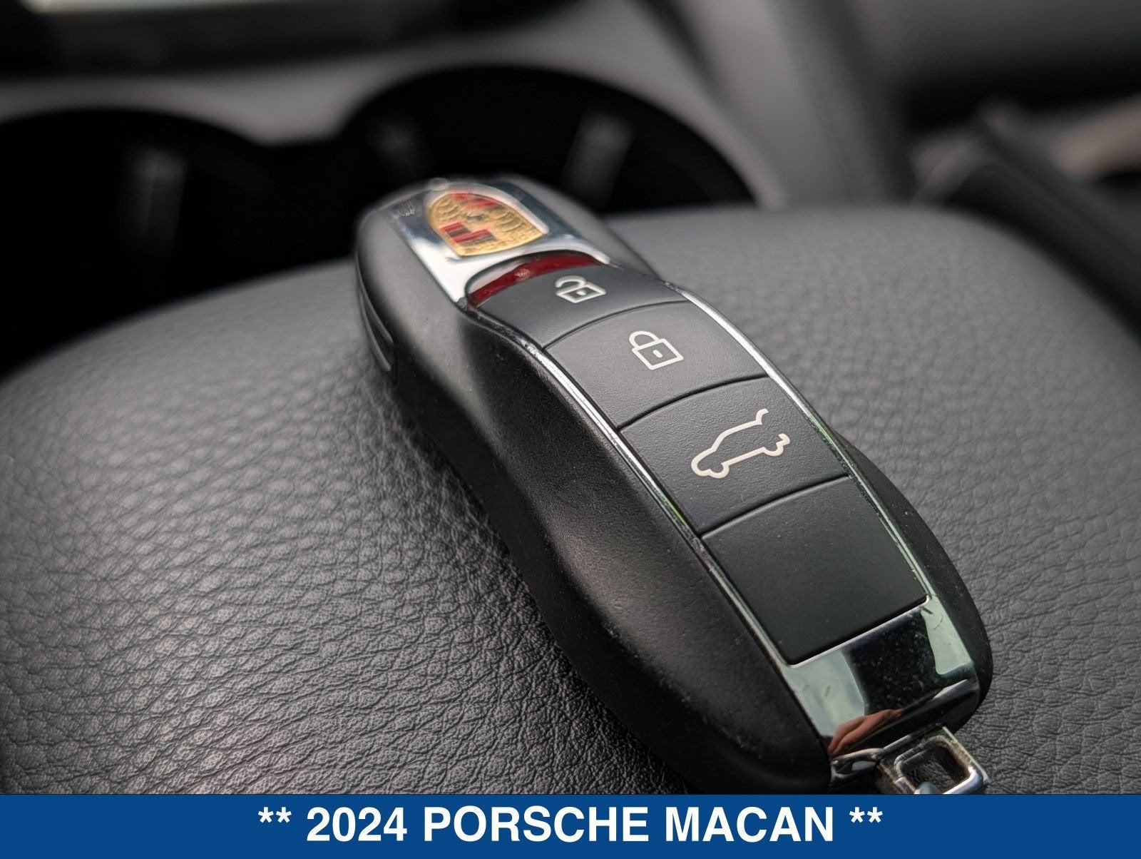2024 Porsche Macan Base