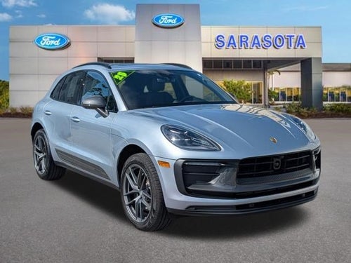 2025 Porsche Macan T