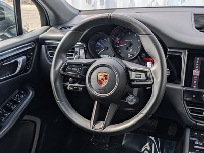 2025 Porsche Macan T