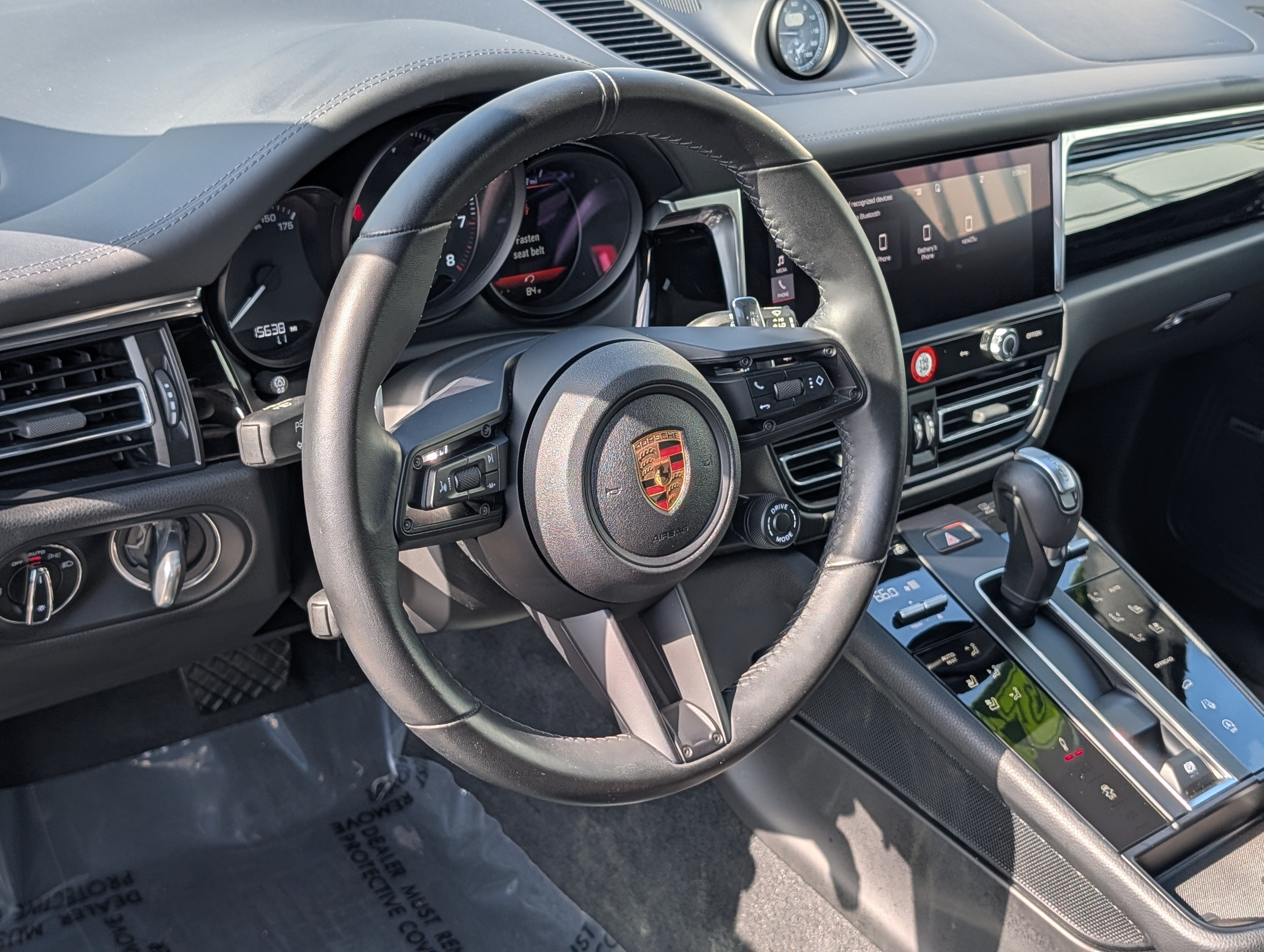 2025 Porsche Macan T