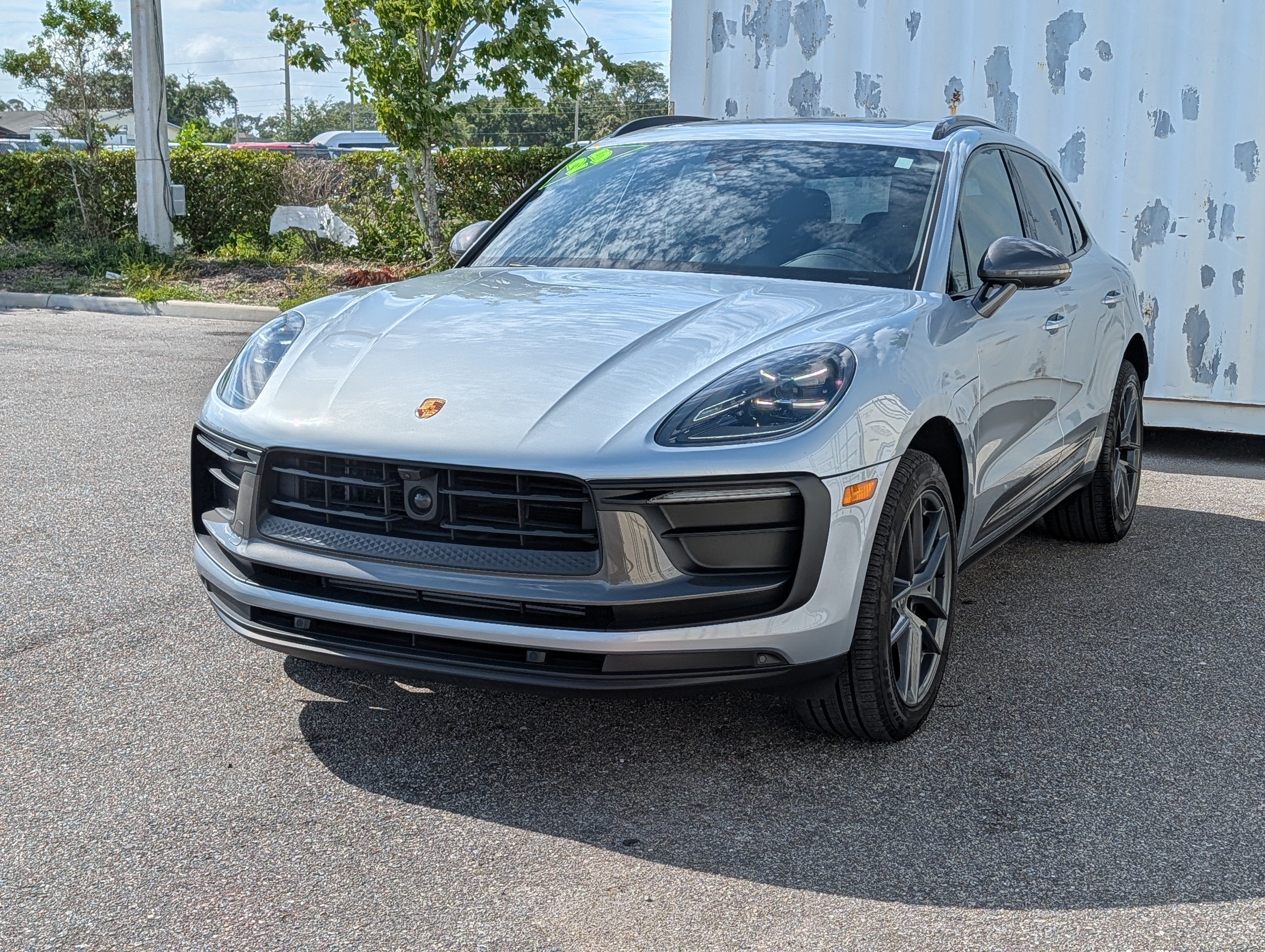 2025 Porsche Macan T