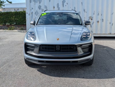 2025 Porsche Macan T