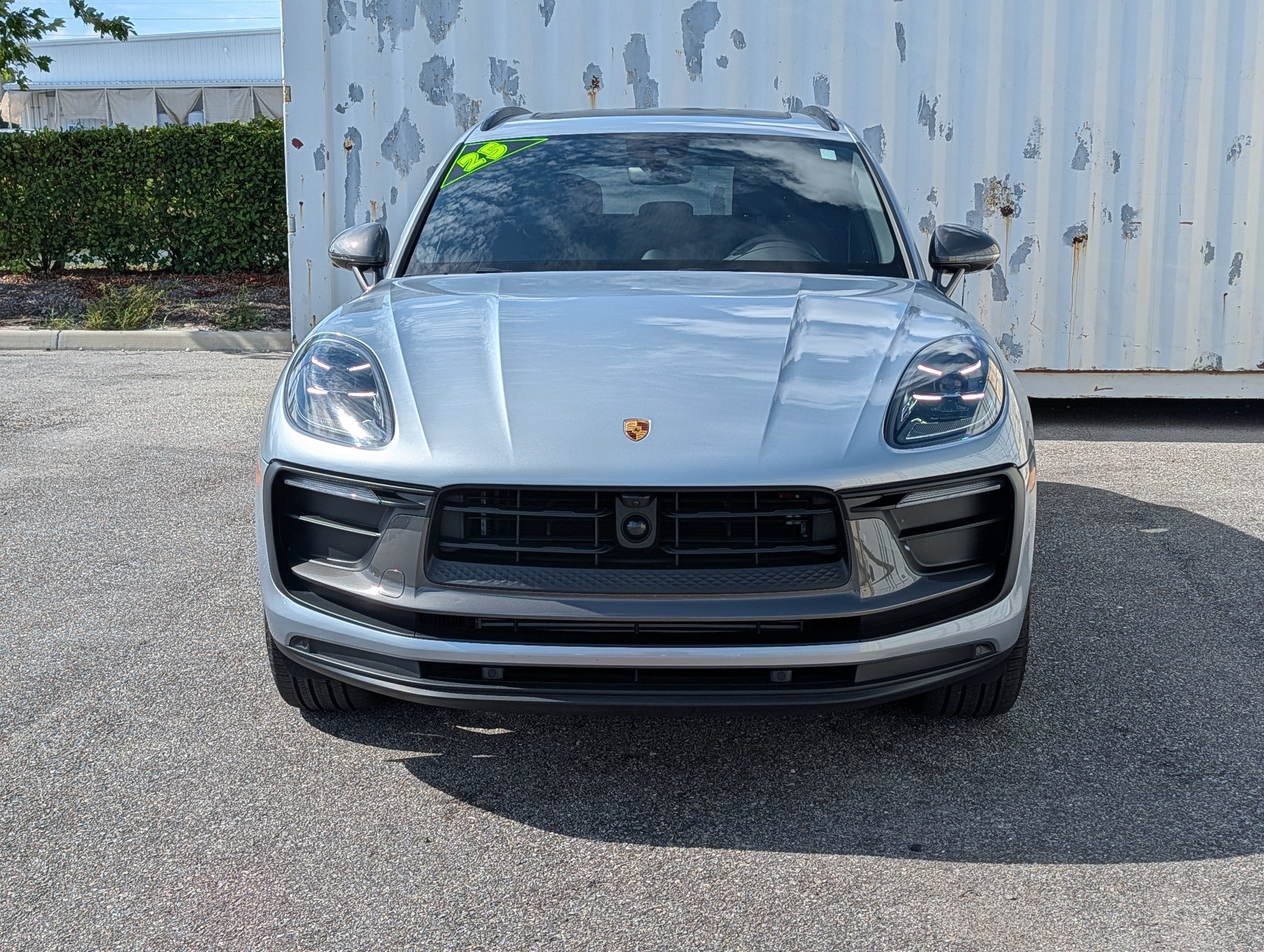 2025 Porsche Macan T