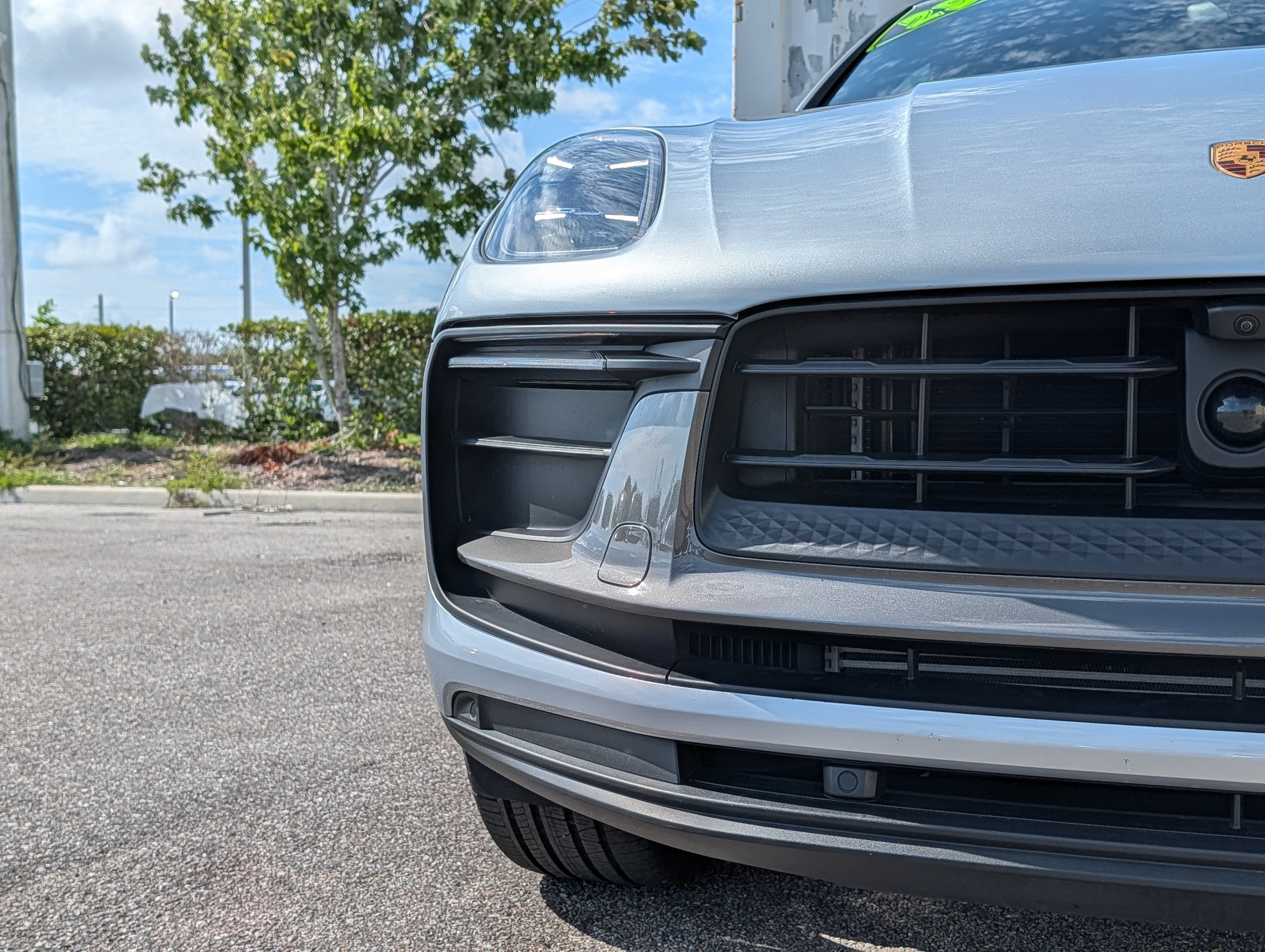 2025 Porsche Macan T