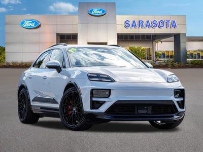 2025 Porsche Macan Electric Turbo