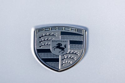 2025 Porsche Macan Electric Turbo