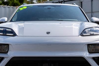 2025 Porsche Macan Electric Turbo