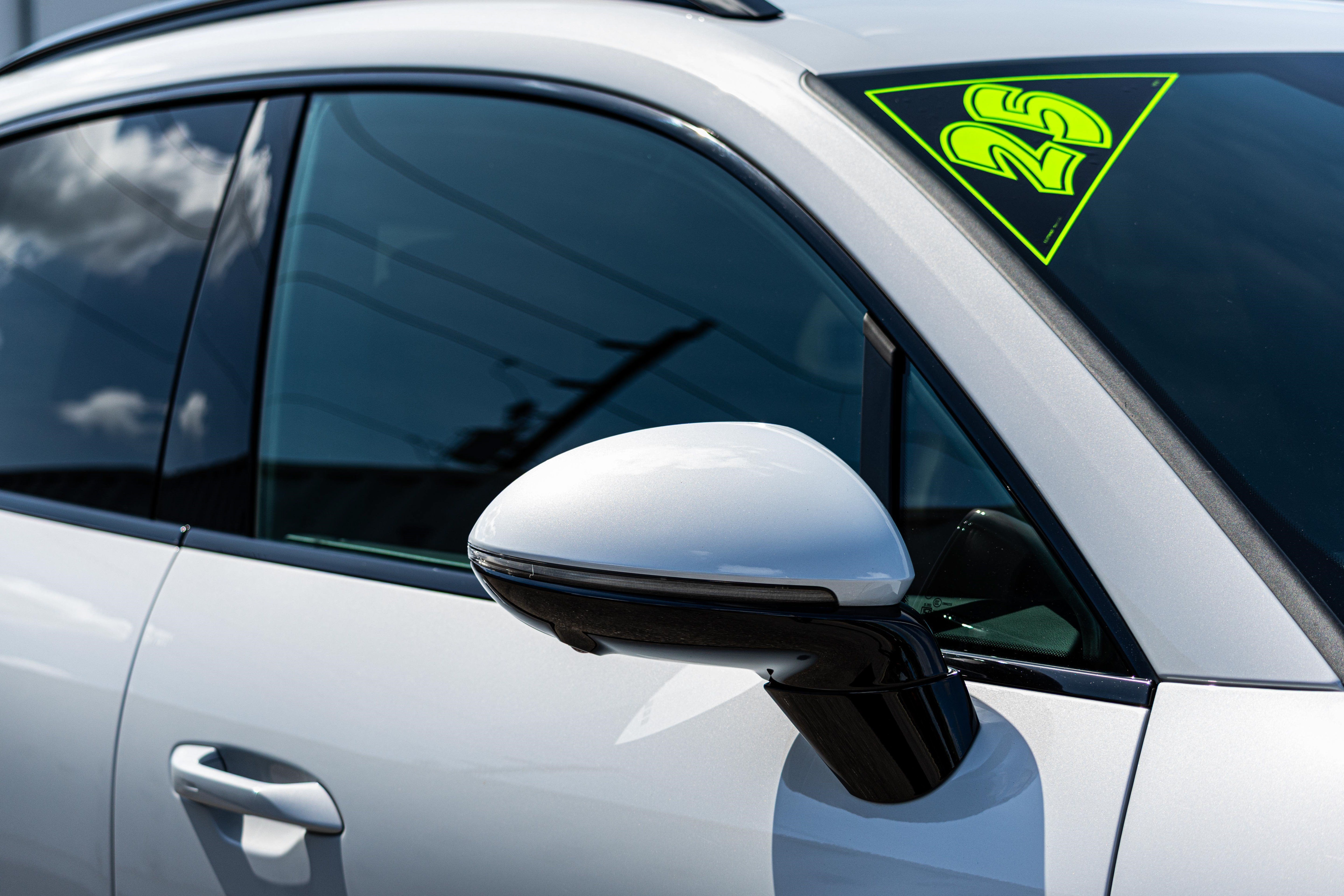 2025 Porsche Macan Electric Turbo