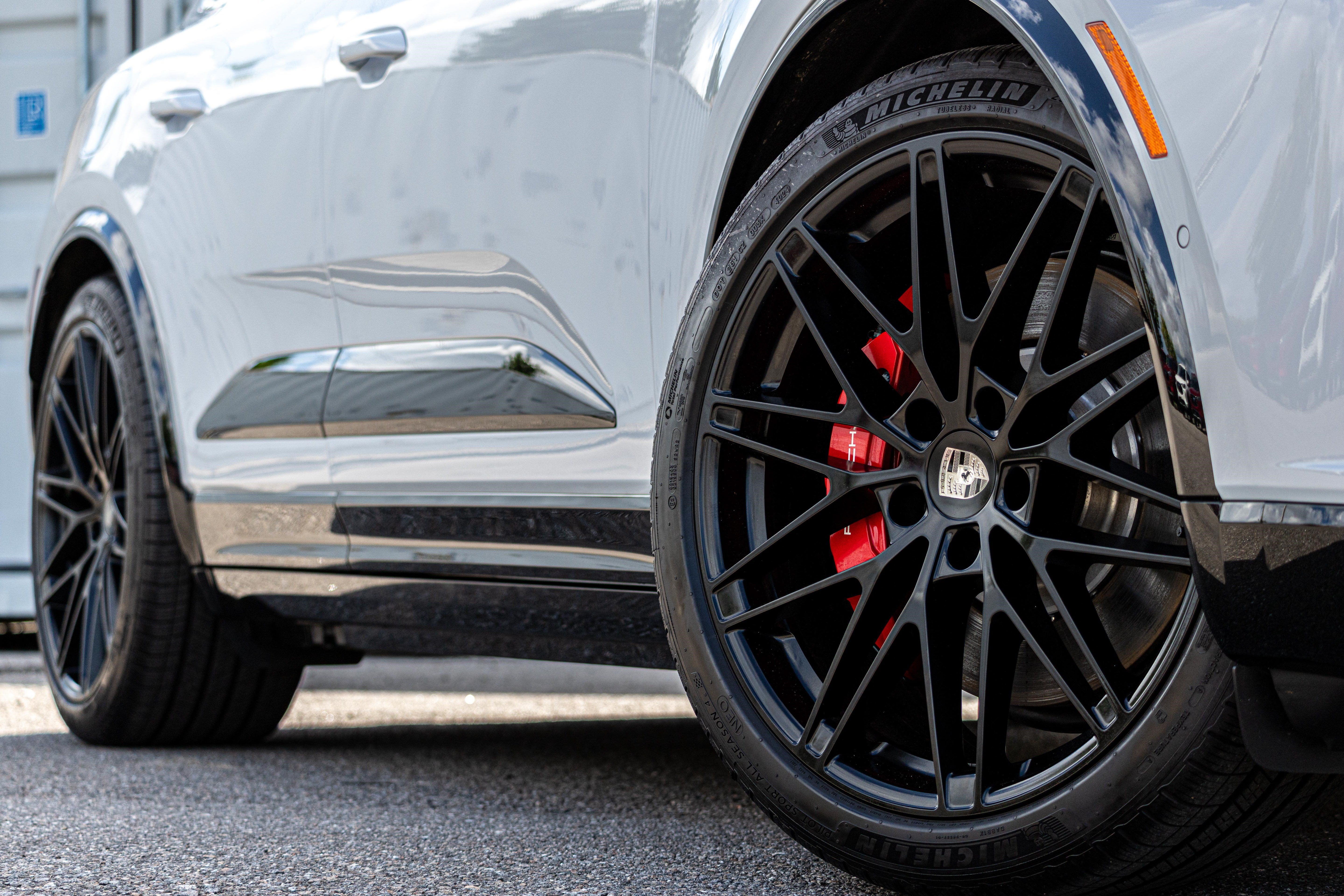 2025 Porsche Macan Electric Turbo