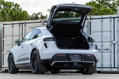 2025 Porsche Macan Electric Turbo
