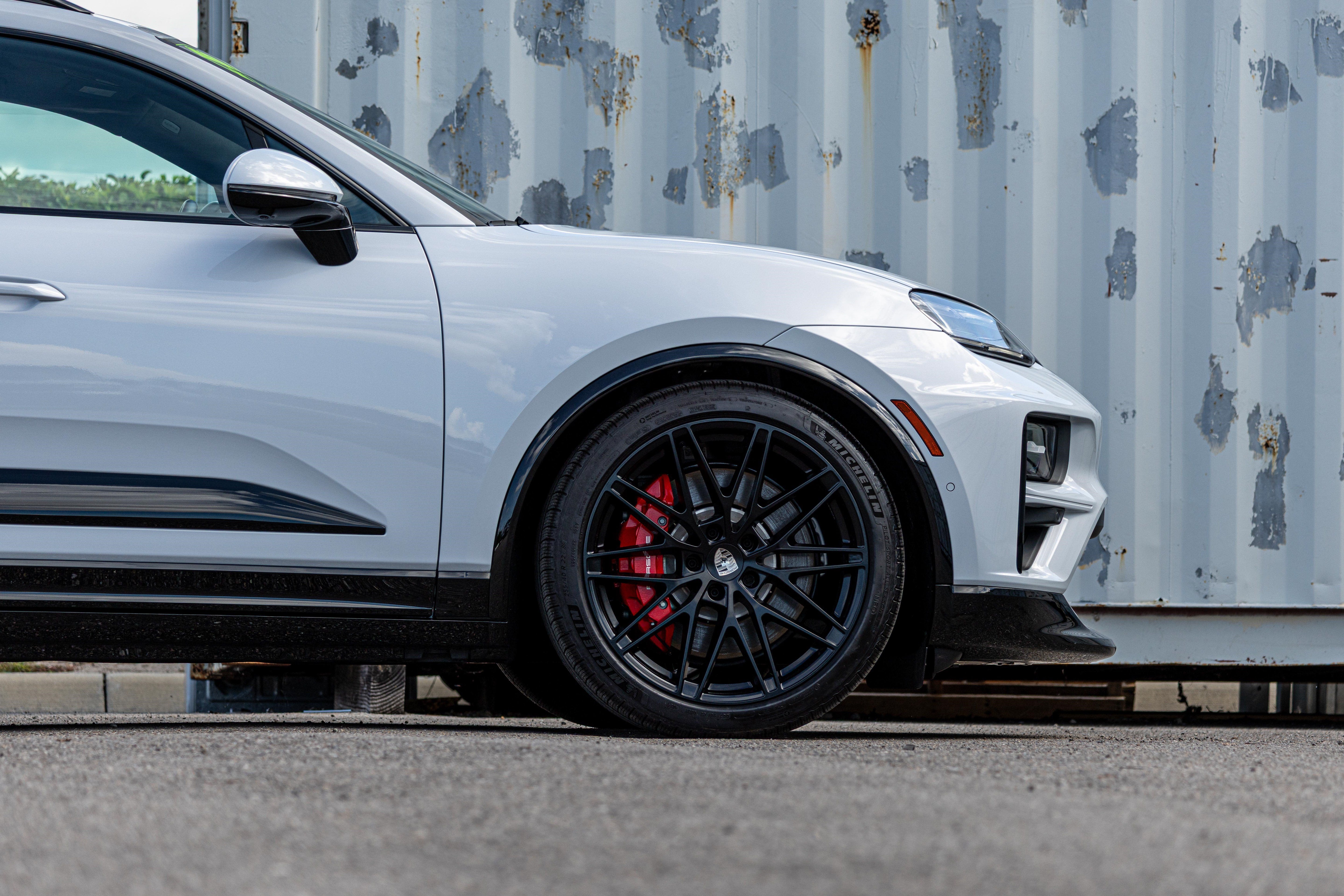 2025 Porsche Macan Electric Turbo