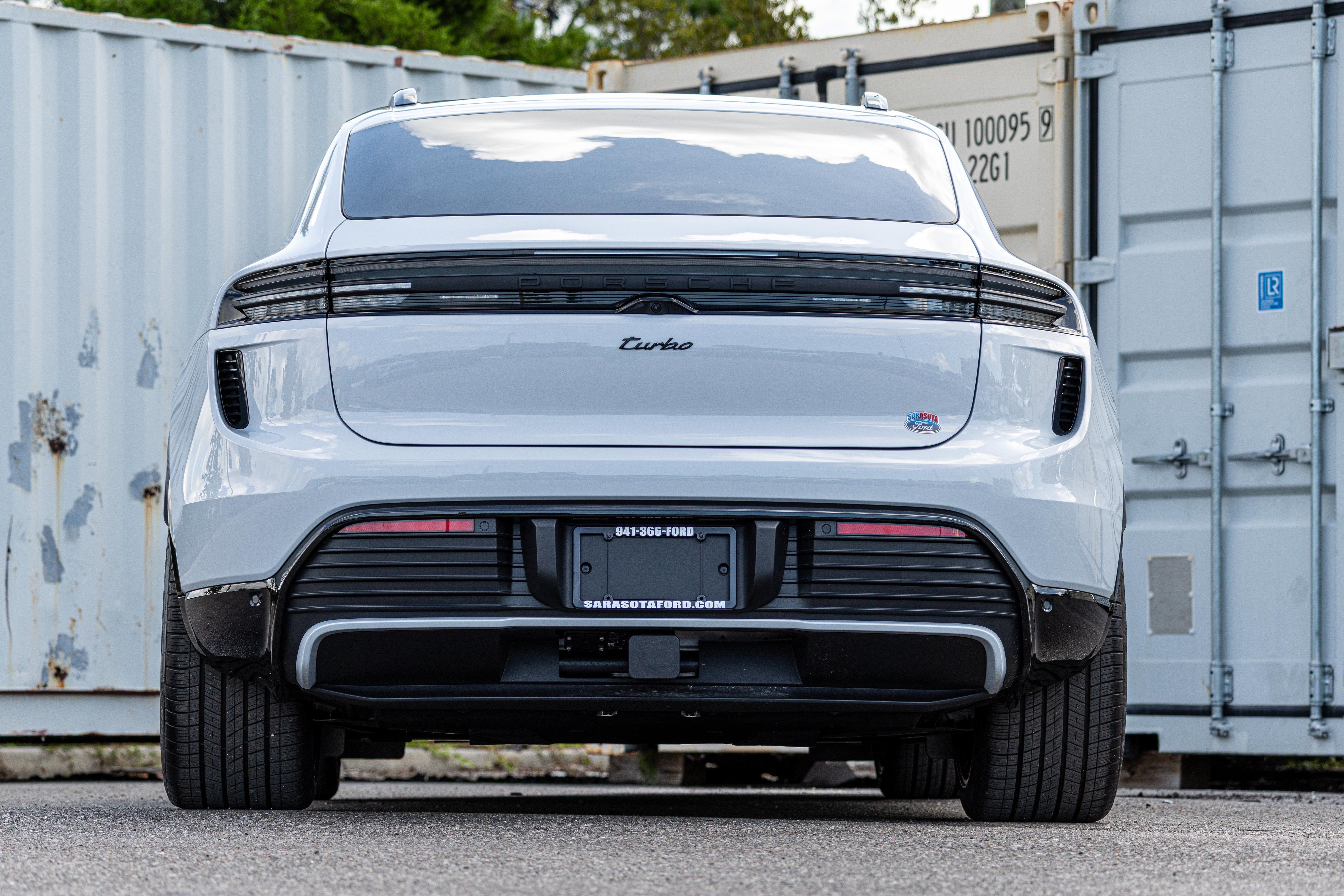 2025 Porsche Macan Electric Turbo
