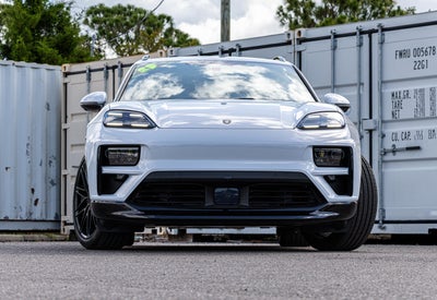 2025 Porsche Macan Electric Turbo