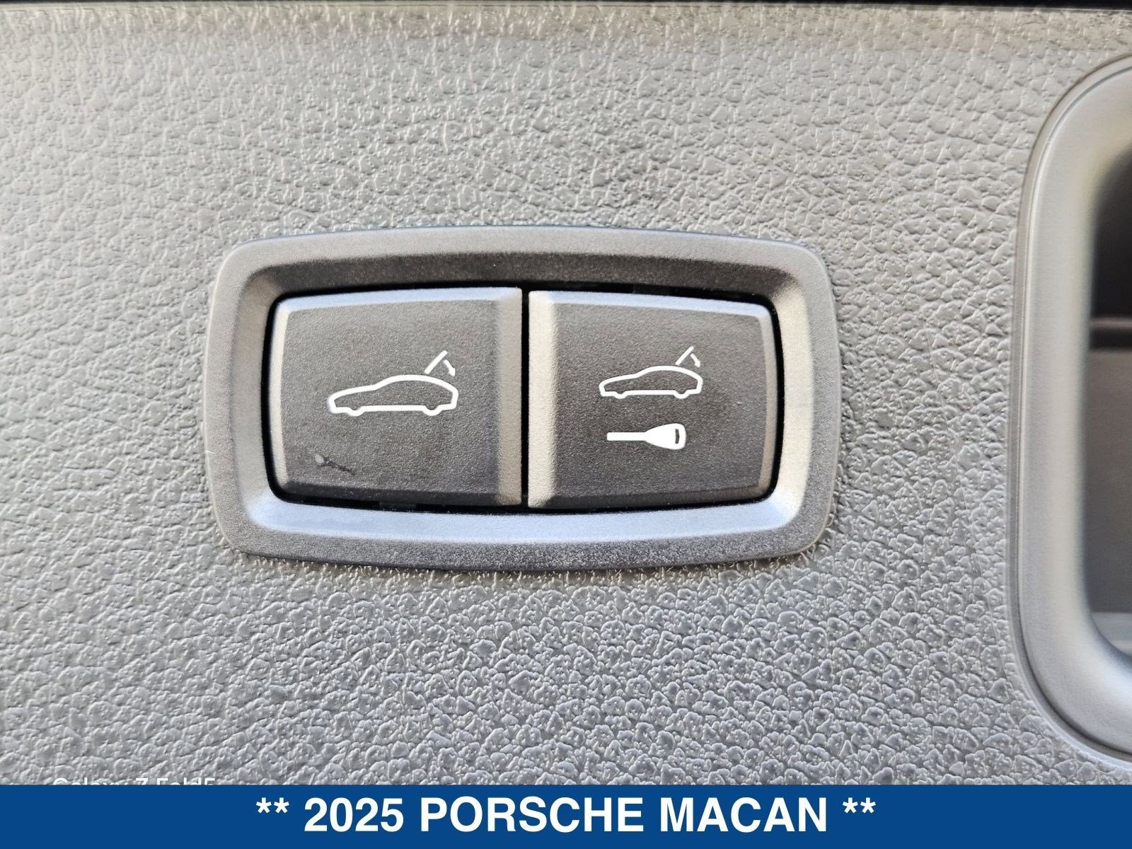2025 Porsche Macan S