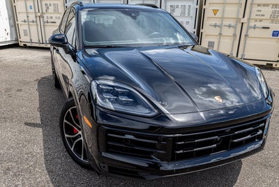 2024 Porsche Cayenne S