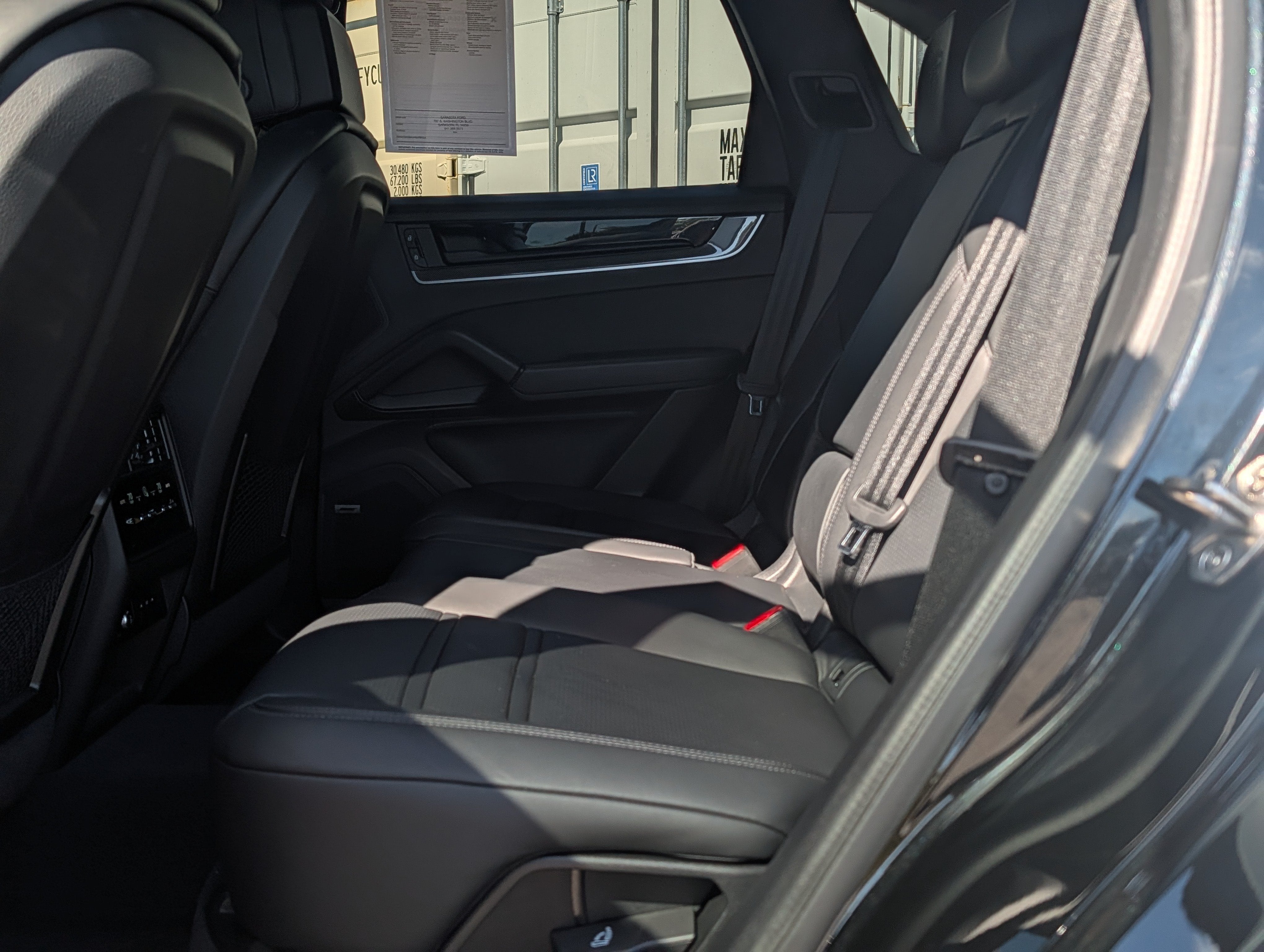2024 Porsche Cayenne S