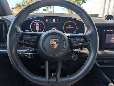 2024 Porsche Cayenne S