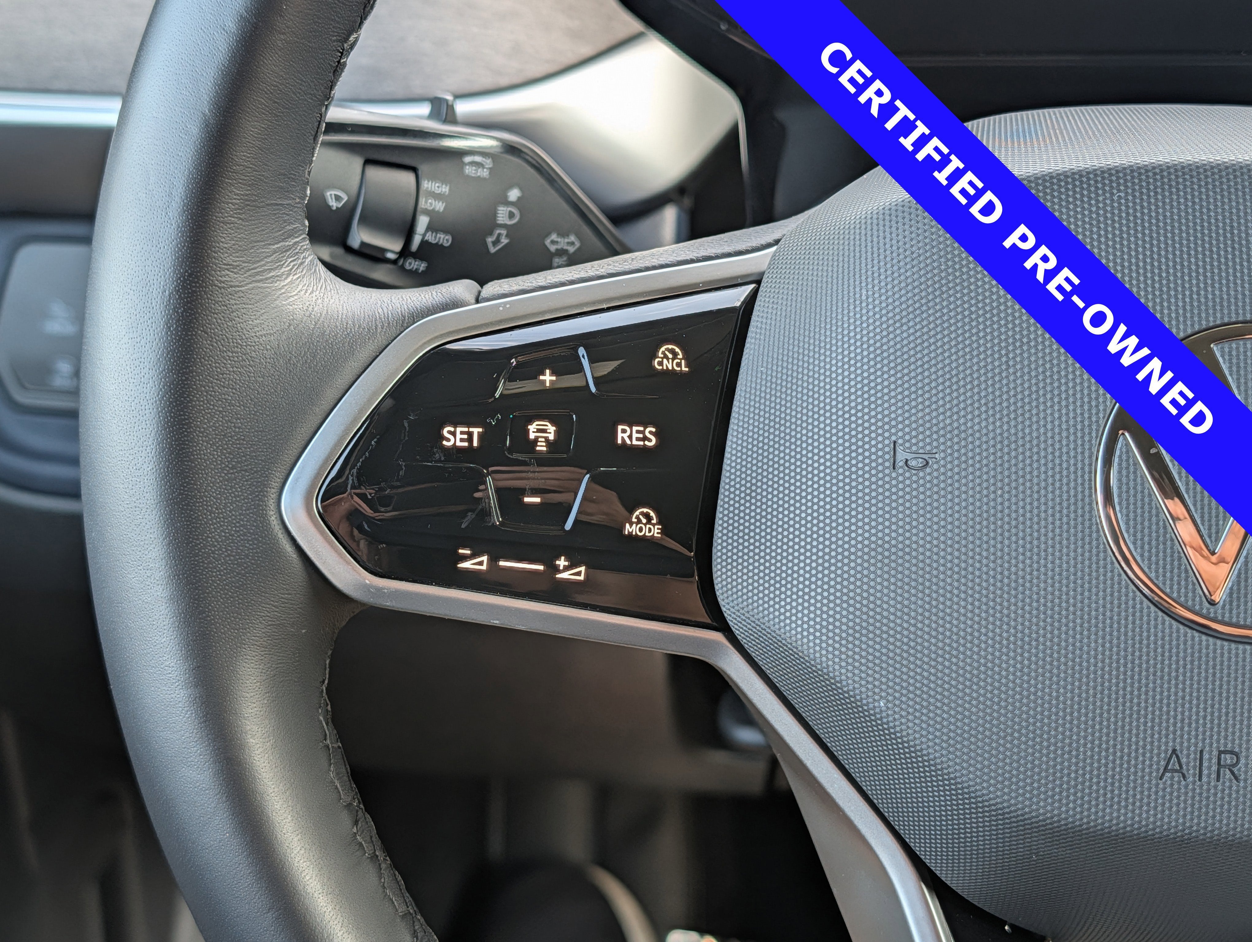 2025 Volkswagen ID. Buzz Pro S