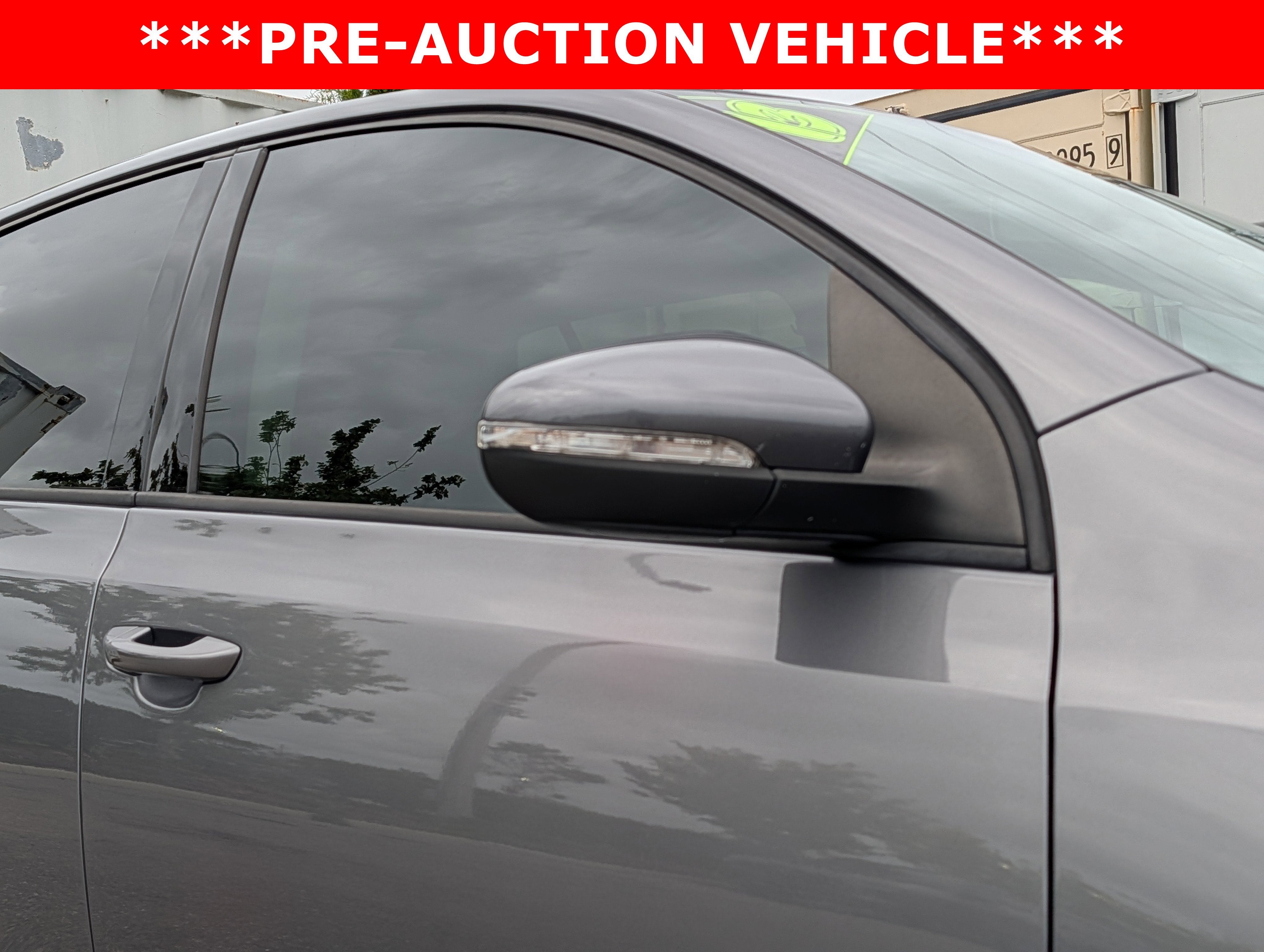 2013 Volkswagen Golf 2.5 4-Door