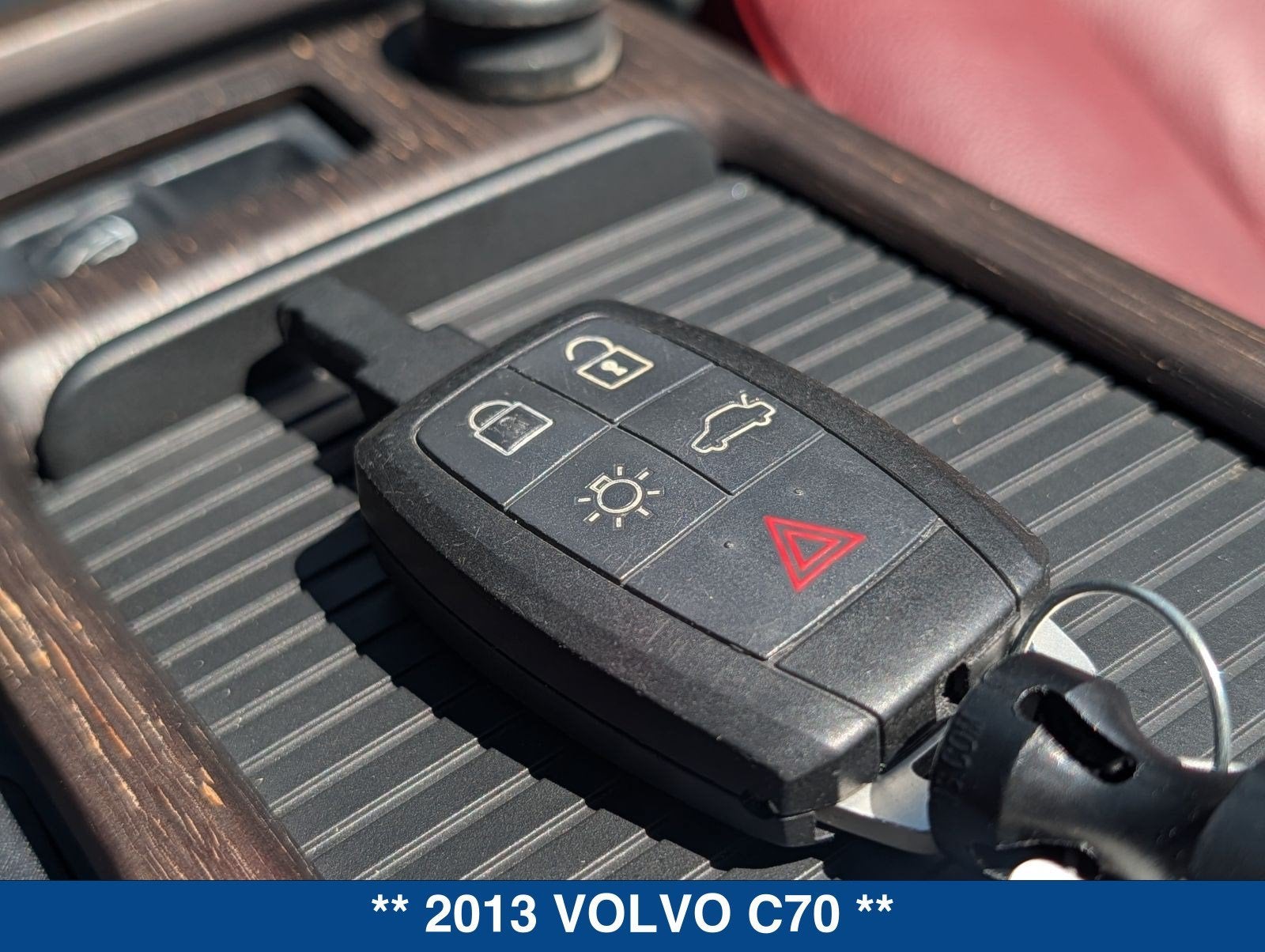 2013 Volvo C70 T5