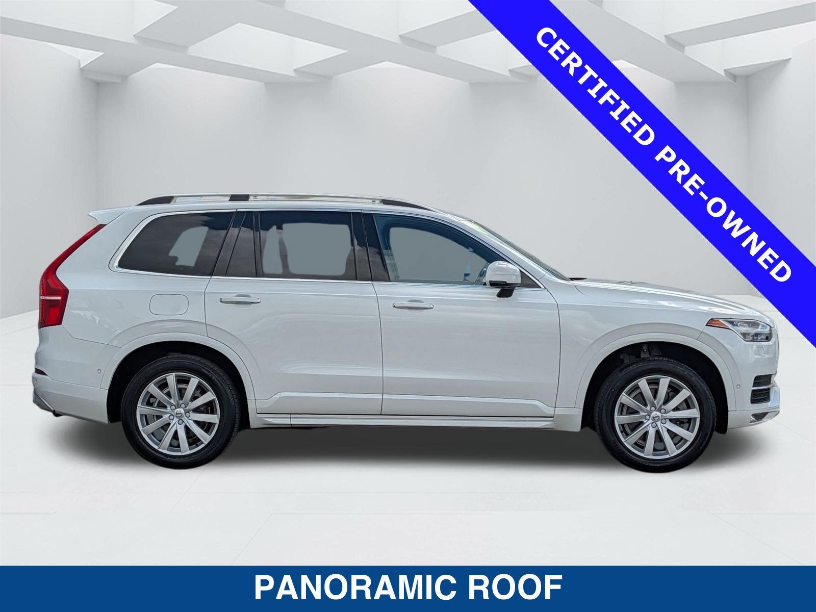 2018 Volvo XC90 T5 Momentum