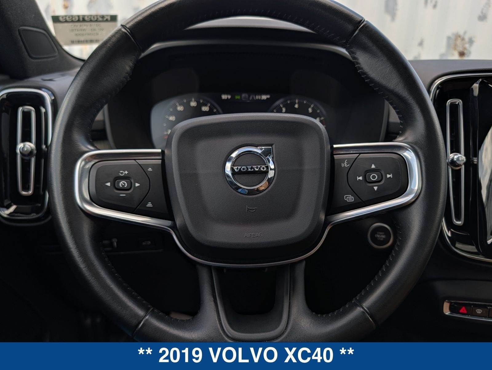 2019 Volvo XC40 T5 Inscription