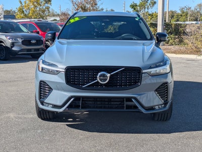 2022 Volvo XC60 B5 R-Design