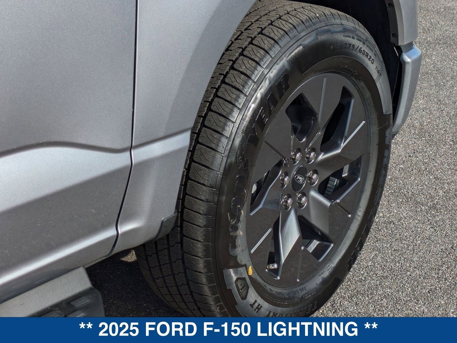 2025 Ford F-150 Lightning Flash