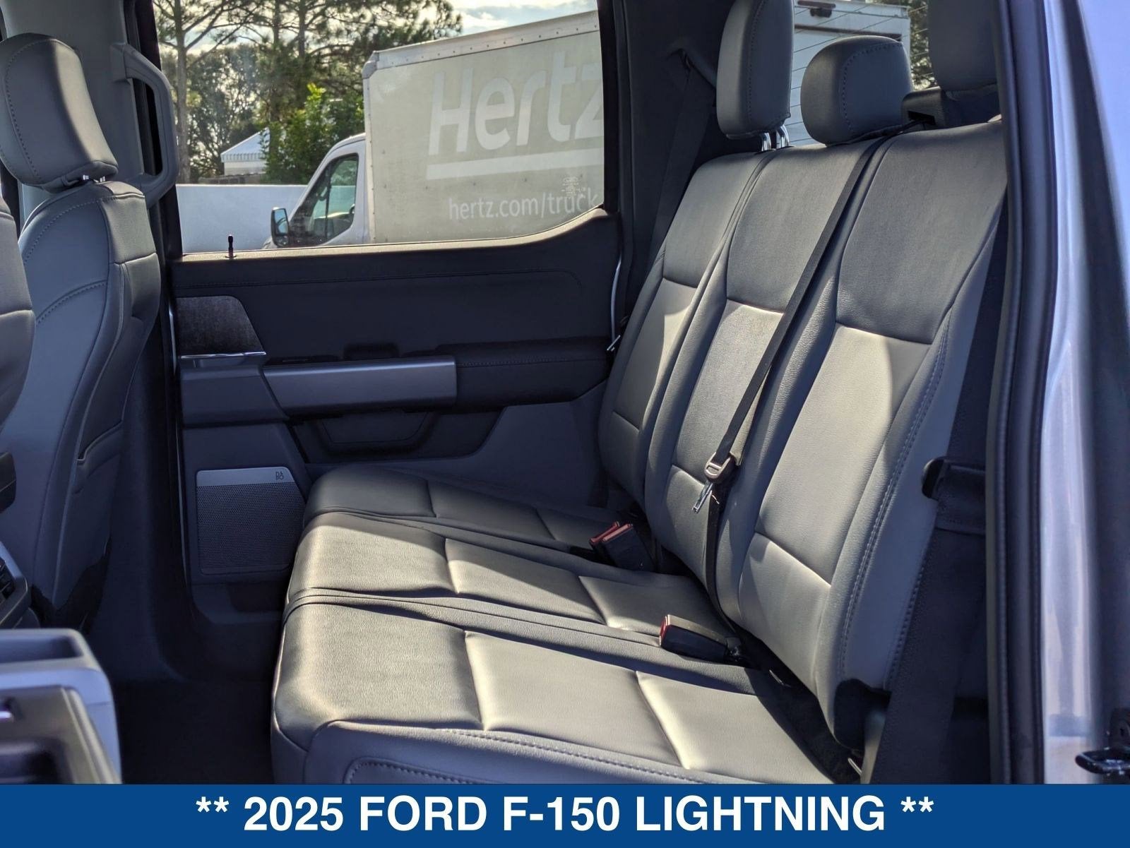 2025 Ford F-150 Lightning Flash