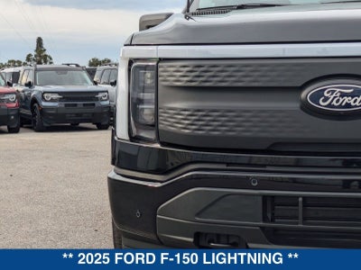 2025 Ford F-150 Lightning Flash