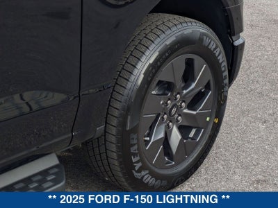 2025 Ford F-150 Lightning Flash