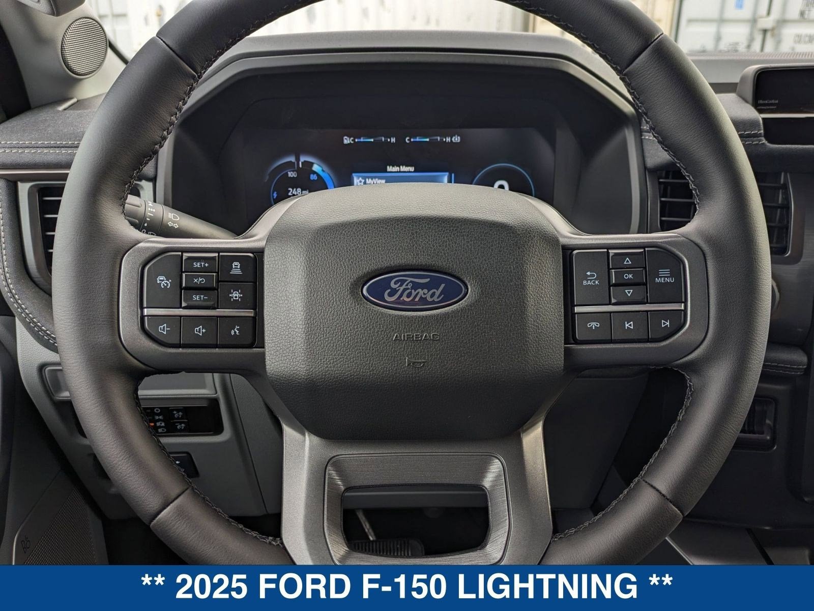 2025 Ford F-150 Lightning Flash