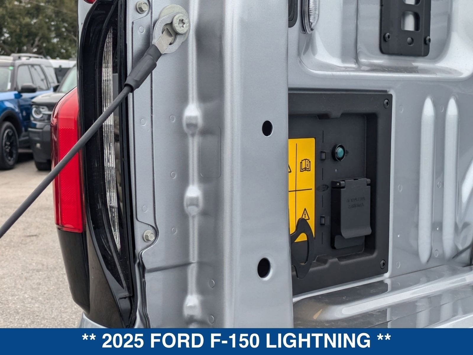2025 Ford F-150 Lightning Lariat