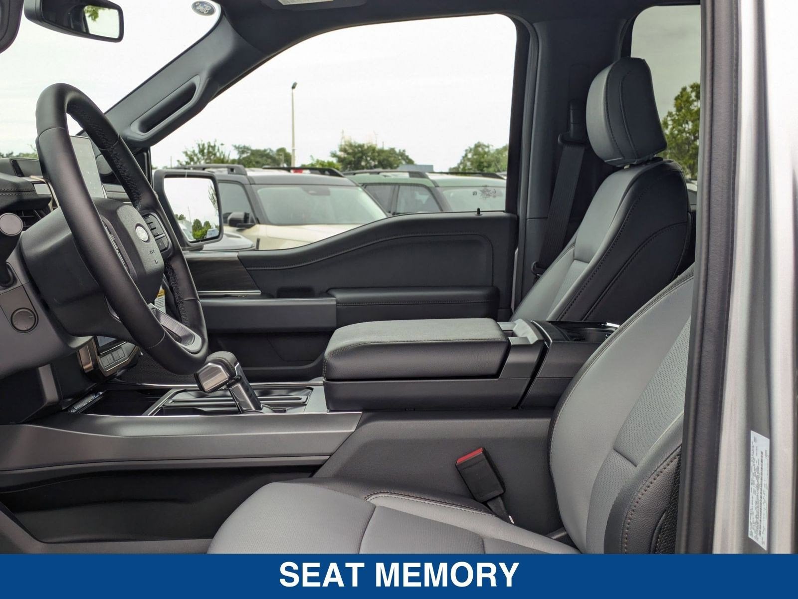 2025 Ford F-150 Lightning Lariat